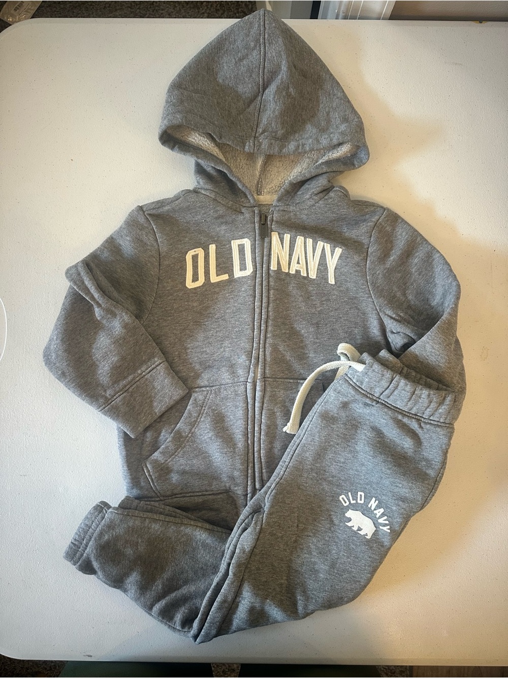 3T Old Navy Gray Zip-Up Hoodie and Jogger Set
